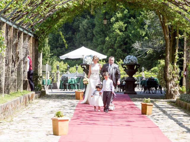 La boda de Javi y Raquel en Redondela, Pontevedra 10