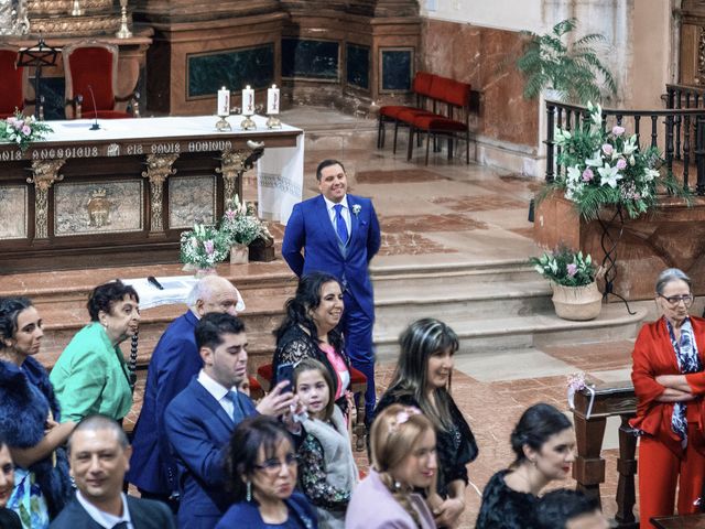 La boda de Jorge y Dahiana en Oviedo, Asturias 18