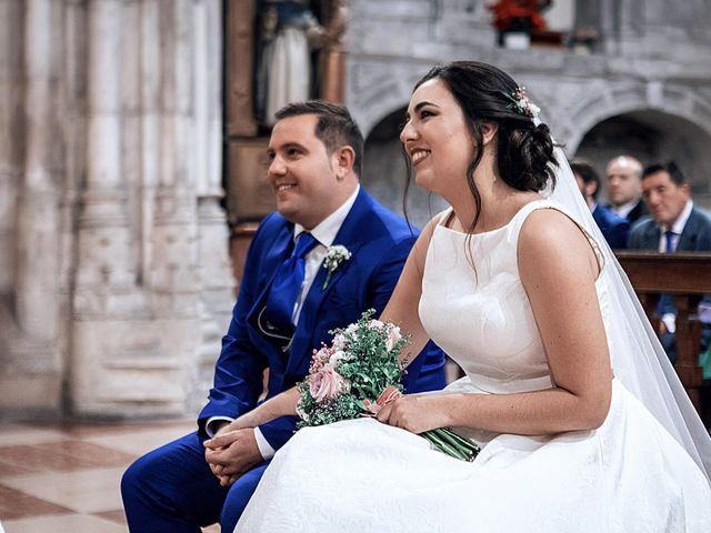 La boda de Jorge y Dahiana en Oviedo, Asturias 1