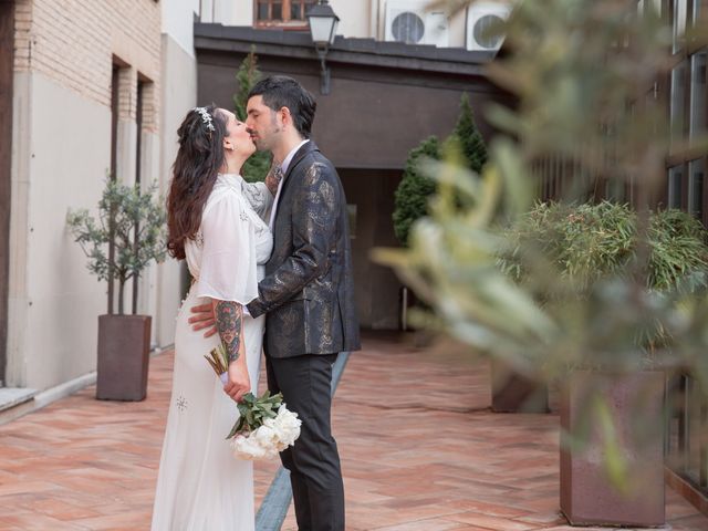 La boda de Guillermo  y Ana silvia en Pamplona, Navarra 1