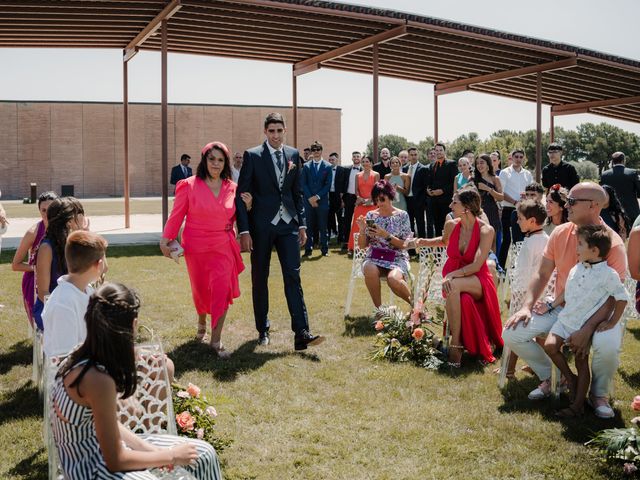 La boda de Raúl y Raquel en Burgos, Burgos 42