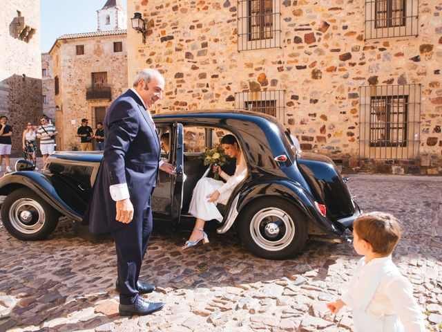 La boda de Mario y Cristina en Cáceres, Cáceres 4