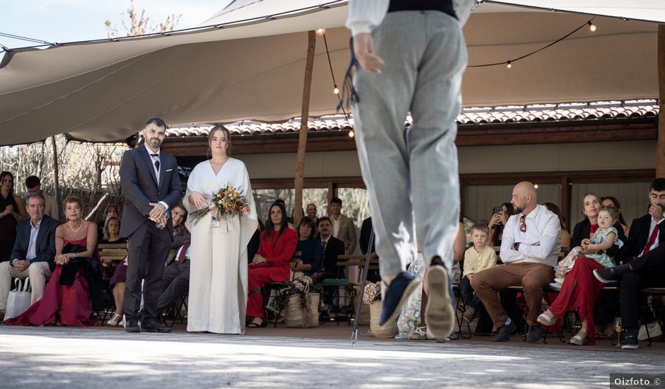 La boda de Aitor y Naiara en Huarte-pamplona, Navarra