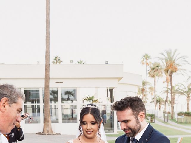 La boda de Pablo y Marisol en Benalmadena Costa, Málaga 8