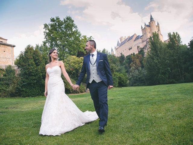 La boda de César y Marta en Codorniz, Segovia 61