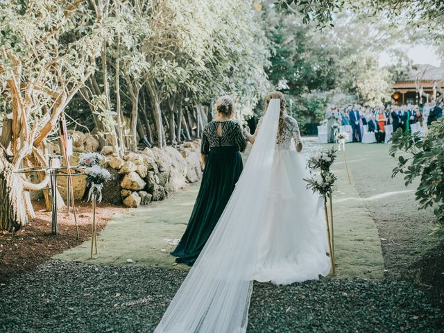 La boda de Fernando y Nadya en San Miguel De Abona, Santa Cruz de Tenerife 31