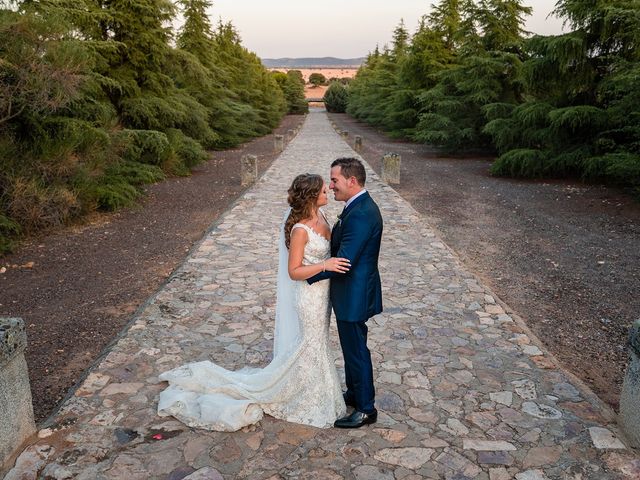 La boda de Cándido  y Irene en Abenojar, Ciudad Real 5
