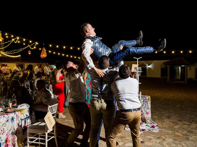 La boda de Cándido  y Irene en Abenojar, Ciudad Real 20