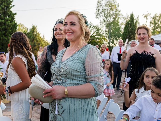 La boda de Cándido  y Irene en Abenojar, Ciudad Real 23