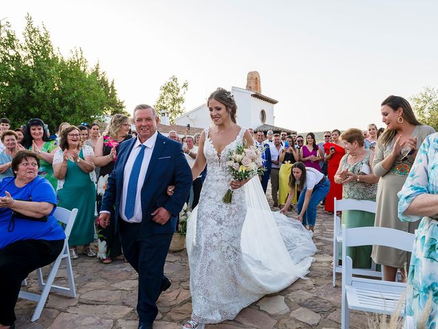 La boda de Cándido  y Irene en Abenojar, Ciudad Real 25