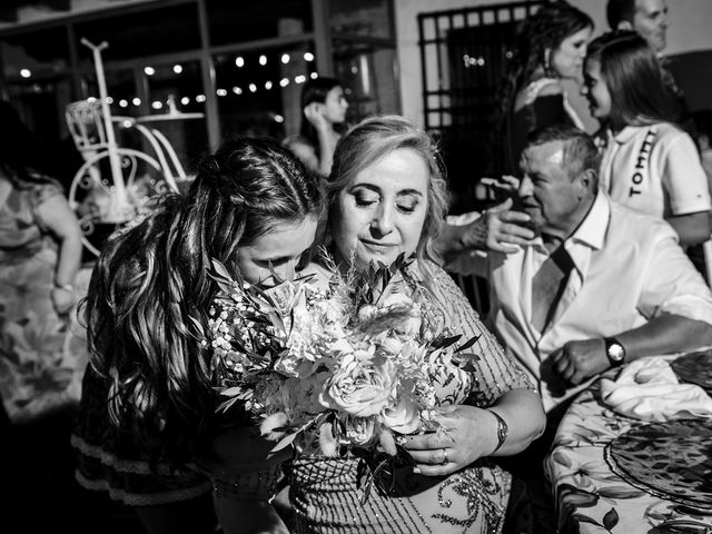 La boda de Cándido  y Irene en Abenojar, Ciudad Real 31