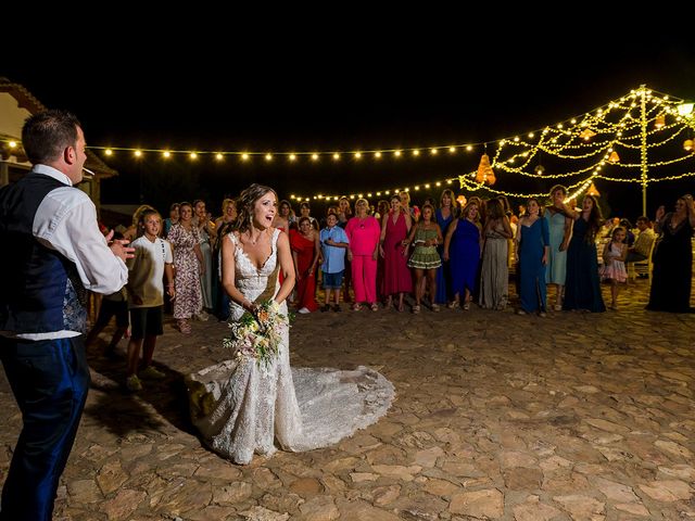 La boda de Cándido  y Irene en Abenojar, Ciudad Real 33