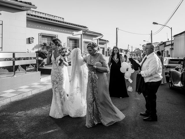 La boda de Cándido  y Irene en Abenojar, Ciudad Real 38