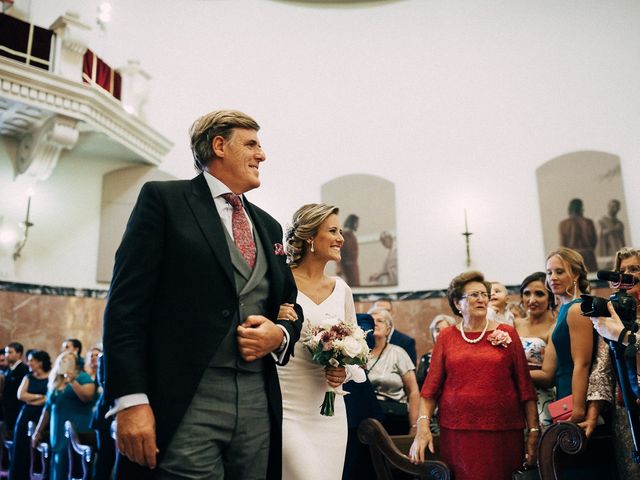 La boda de Juan Alberto y Paloma en Dos Hermanas, Sevilla 34