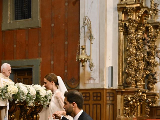 La boda de tomás y adriana en Pamplona, Navarra 5