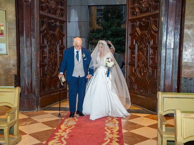 La boda de Miguel y Adriana en Madrid, Madrid 6