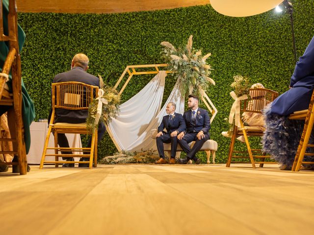 La boda de Angel y Oscar en Bolaños De Calatrava, Ciudad Real 18