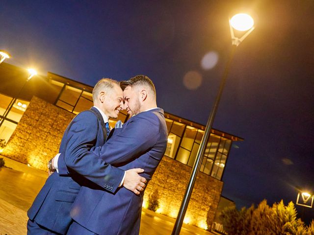 La boda de Angel y Oscar en Bolaños De Calatrava, Ciudad Real 22