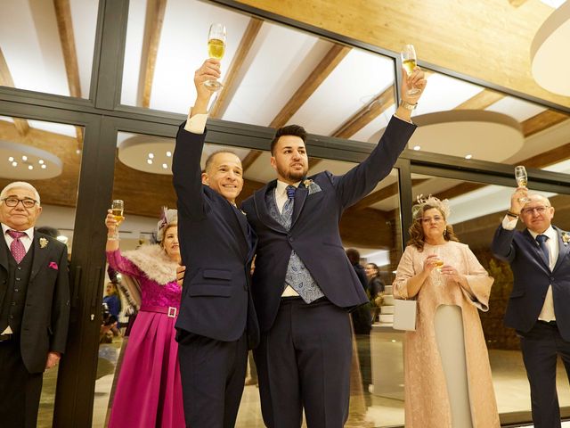 La boda de Angel y Oscar en Bolaños De Calatrava, Ciudad Real 24