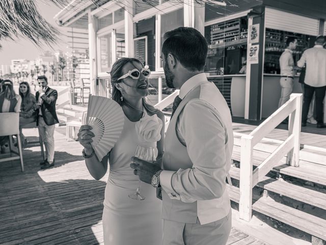 La boda de Carlos y Magda en El Puerto De Santa Maria, Cádiz 24