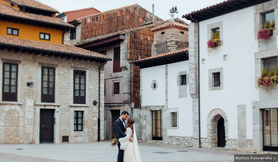 La boda de Javi y María en Llanes, Asturias