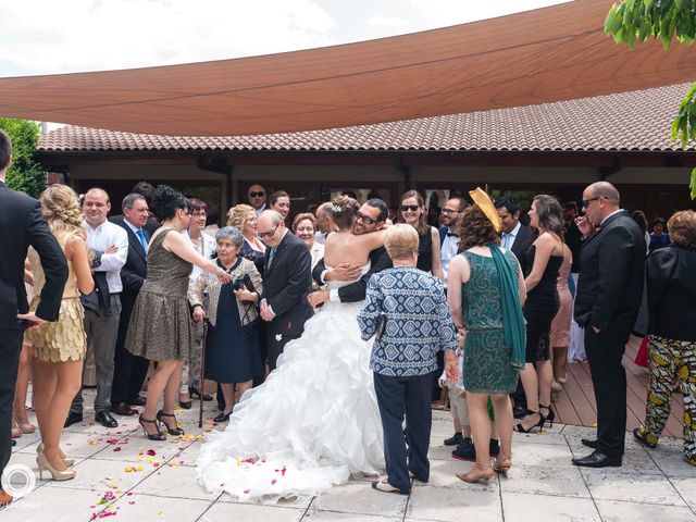 La boda de Mayte y Ander en Huarte-pamplona, Navarra 32