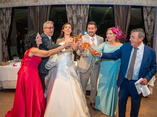 La boda de Carlos y Marta en Valdastillas, Cáceres 31