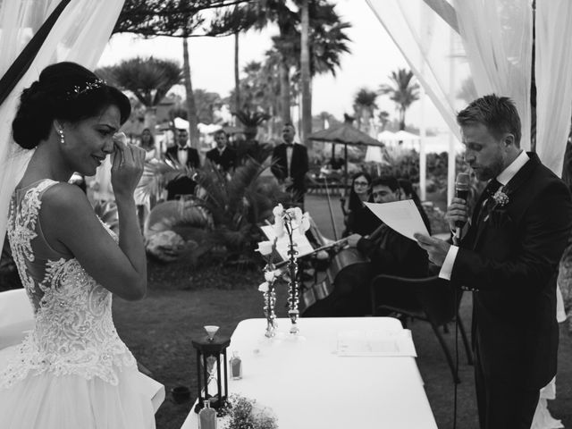 La boda de Luis y Linda en Estepona, Málaga 31