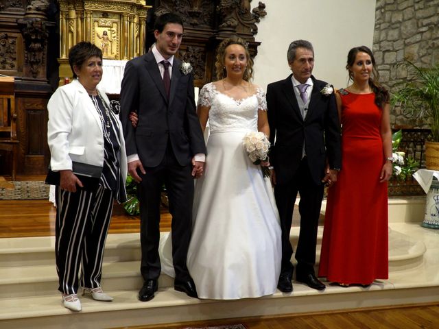 La boda de Jon y Eneritz en Bermeo, Vizcaya 16