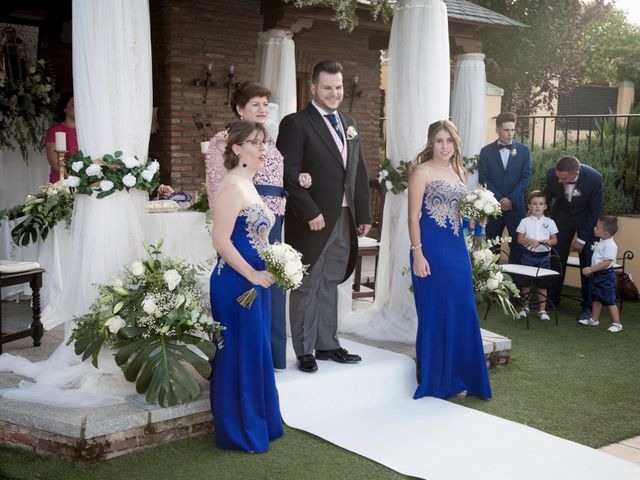 La boda de Arturo y David en Navalcarnero, Madrid 34