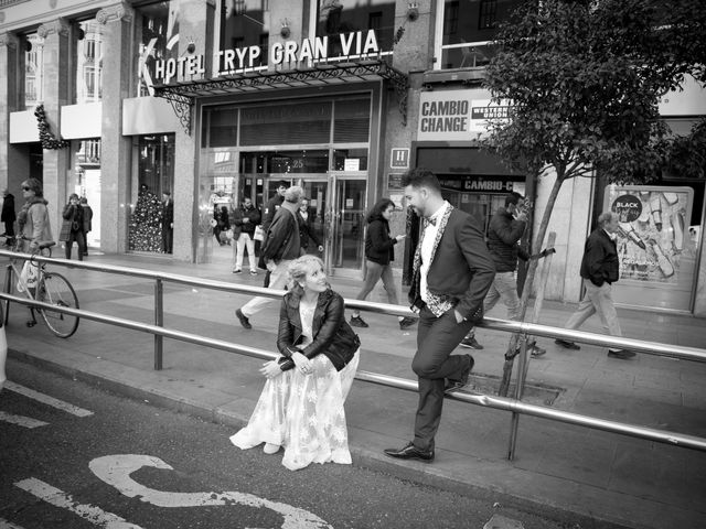 La boda de Rober y Laura en Navaluenga, Ávila 49