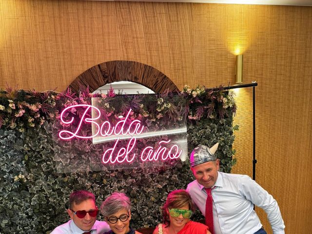 La boda de Adrián  y Paula en Ontinyent, Valencia 8