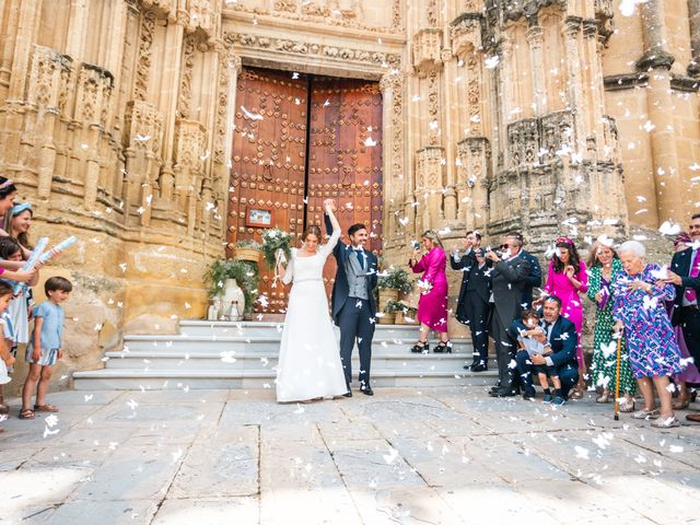 La boda de Víctor y Rosa en Arcos De La Frontera, Cádiz 56