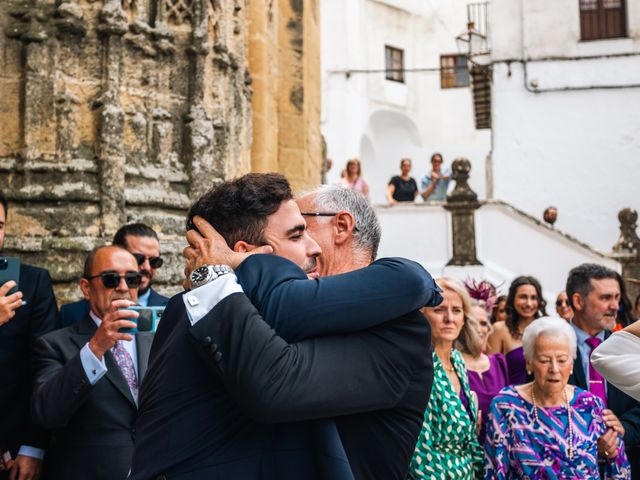 La boda de Víctor y Rosa en Arcos De La Frontera, Cádiz 62