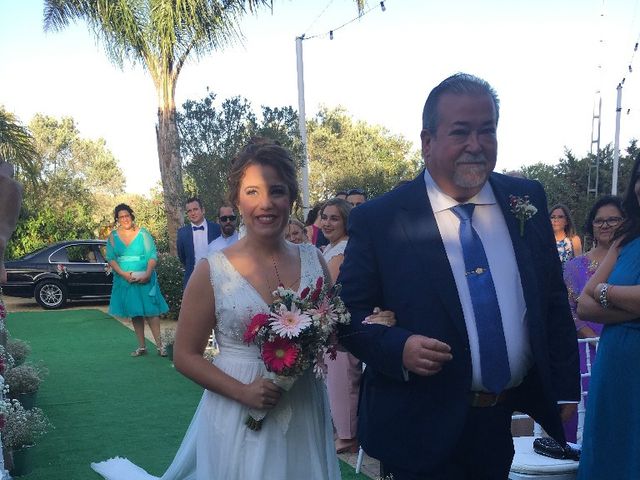 La boda de Jonathan y Laura  en Chiclana De La Frontera, Cádiz 4