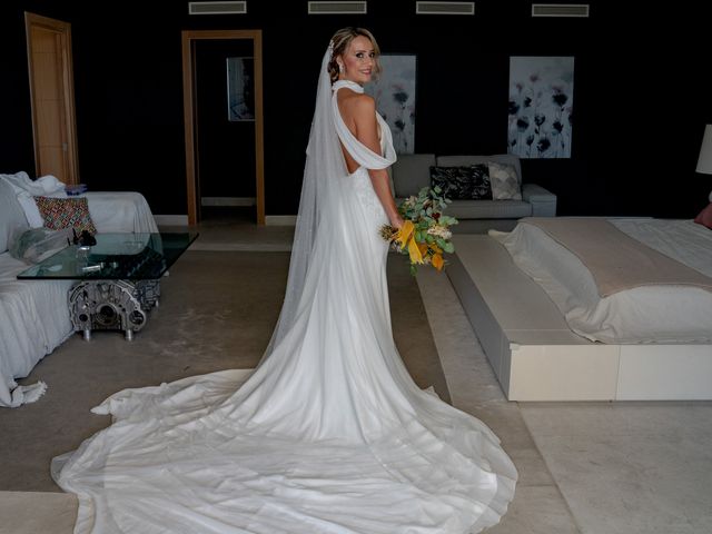 La boda de Pilar y Iván en Estepona, Málaga 21