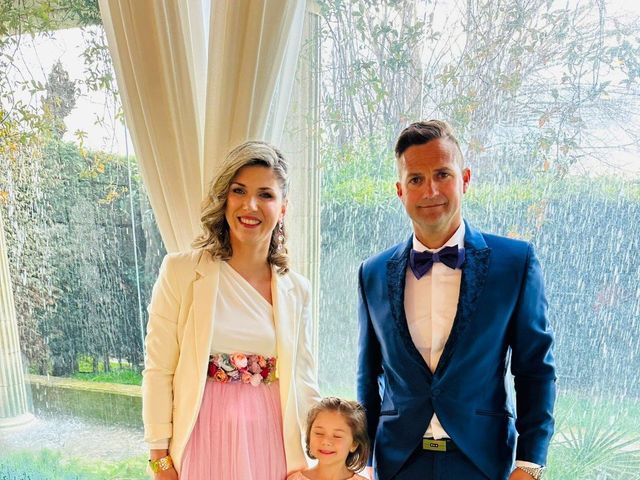 La boda de Víctor  y Cristina en Leganés, Madrid 15