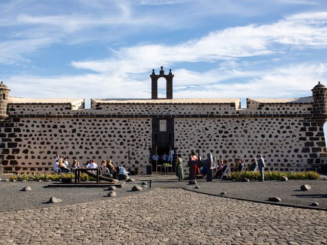 La boda de Victor y Lina en San Bartolomé, Las Palmas 44