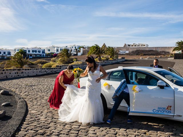 La boda de Victor y Lina en San Bartolomé, Las Palmas 45
