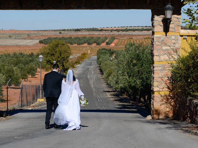 La boda de Diego y Devi en La Solana, Albacete 19