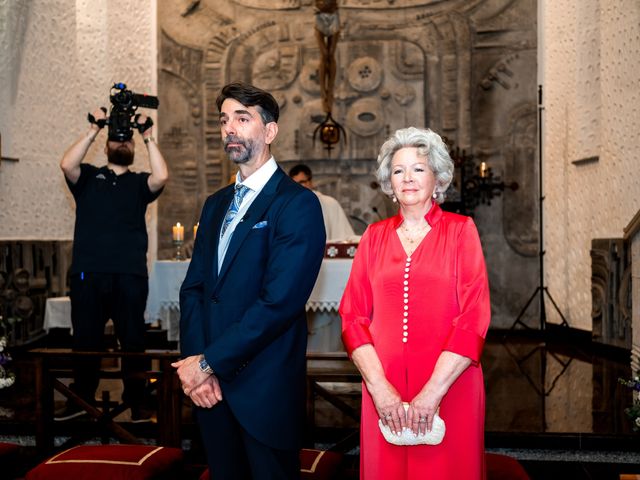 La boda de Javier y Mónica en Oviedo, Asturias 21