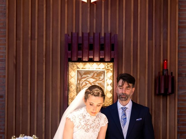 La boda de Javier y Mónica en Oviedo, Asturias 47
