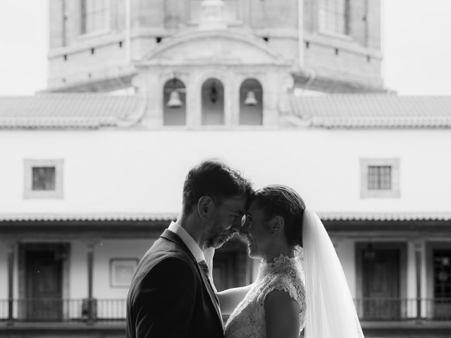 La boda de Javier y Mónica en Oviedo, Asturias 52