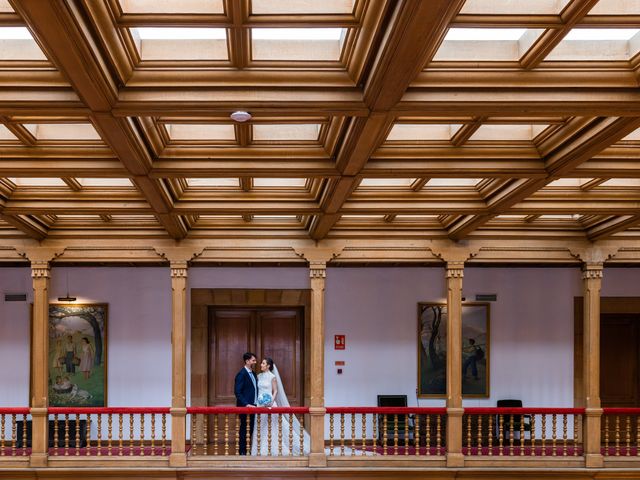 La boda de Javier y Mónica en Oviedo, Asturias 58