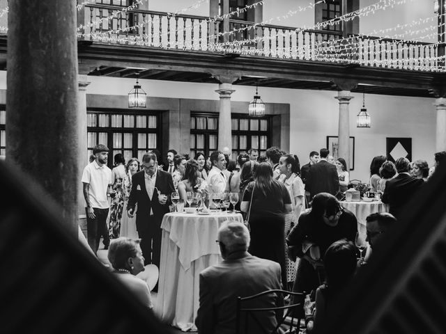 La boda de Javier y Mónica en Oviedo, Asturias 62