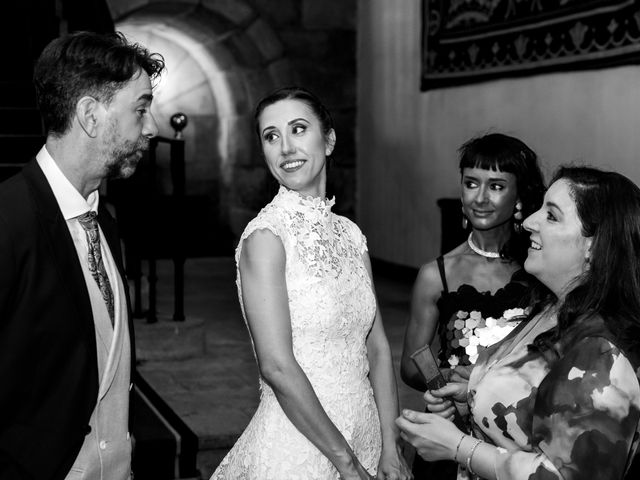 La boda de Javier y Mónica en Oviedo, Asturias 69