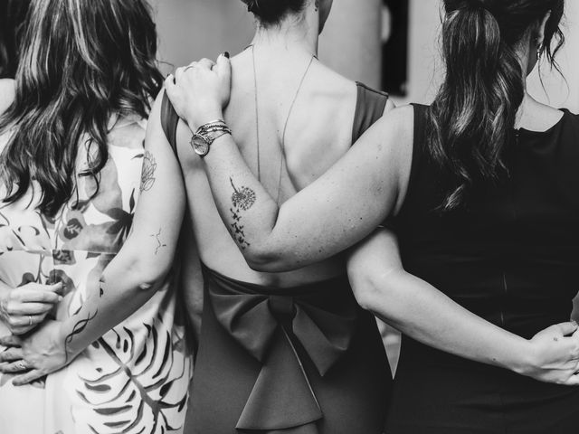 La boda de Javier y Mónica en Oviedo, Asturias 70