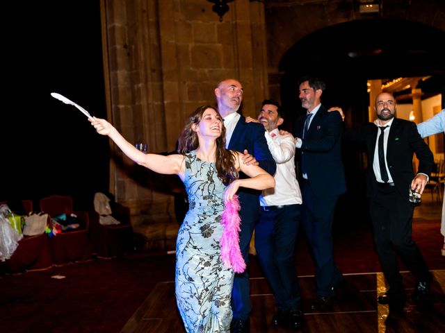 La boda de Javier y Mónica en Oviedo, Asturias 95