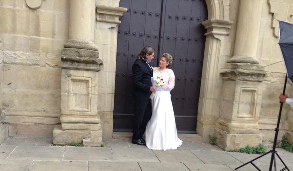 La boda de Kathy y Alfonso en Pamplona, Navarra