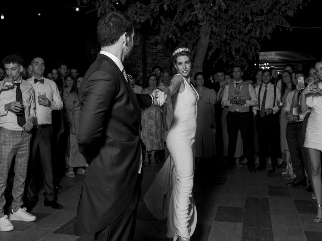 La boda de Marta y Manuel en Ballesteros De Calatrava, Ciudad Real 91